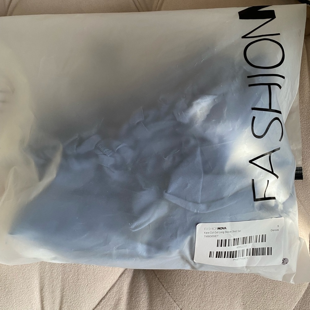 Fashion Nova Kara Cut Out Denim Blue Long Sleeve Mini Skirt Set - Picture 15 of 16